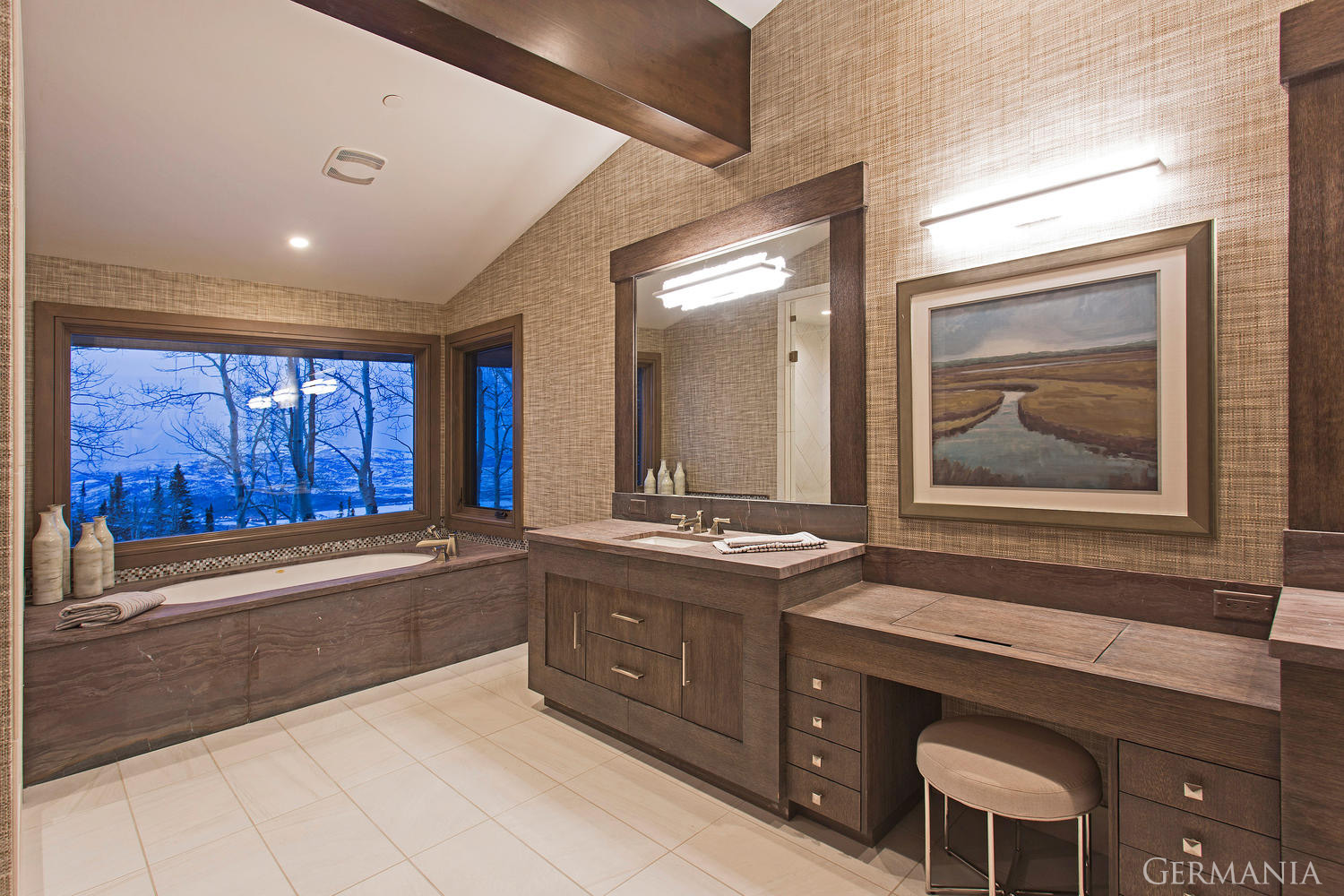 Germania Construction are experts are luxury home master bathroom construction. Every detail from the bathtub to our cabinets are scrutinized at every point of the construction process.
