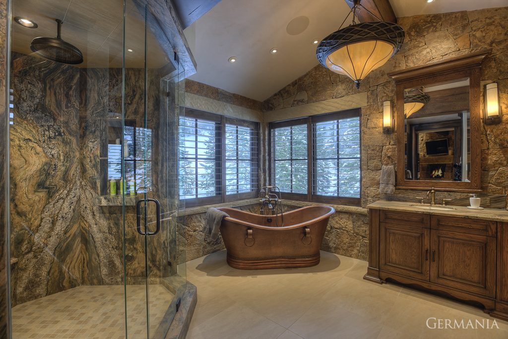 Build custom luxury home master bathroom