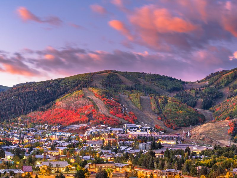 Fall in Park City, Utah is a visual treat you won’t want to miss. We’ve rounded up a list of our favorite fall activities in Park City to help you make the most of the great weather and beautiful scenery.