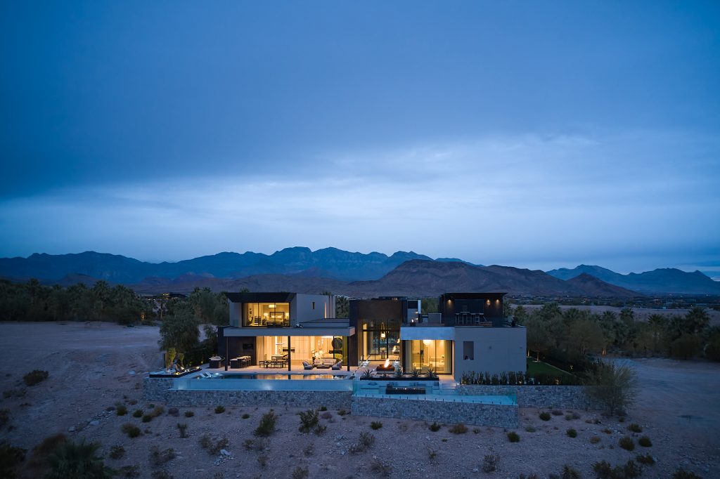 Even from afar, this backyard is a dreamy desert escape.