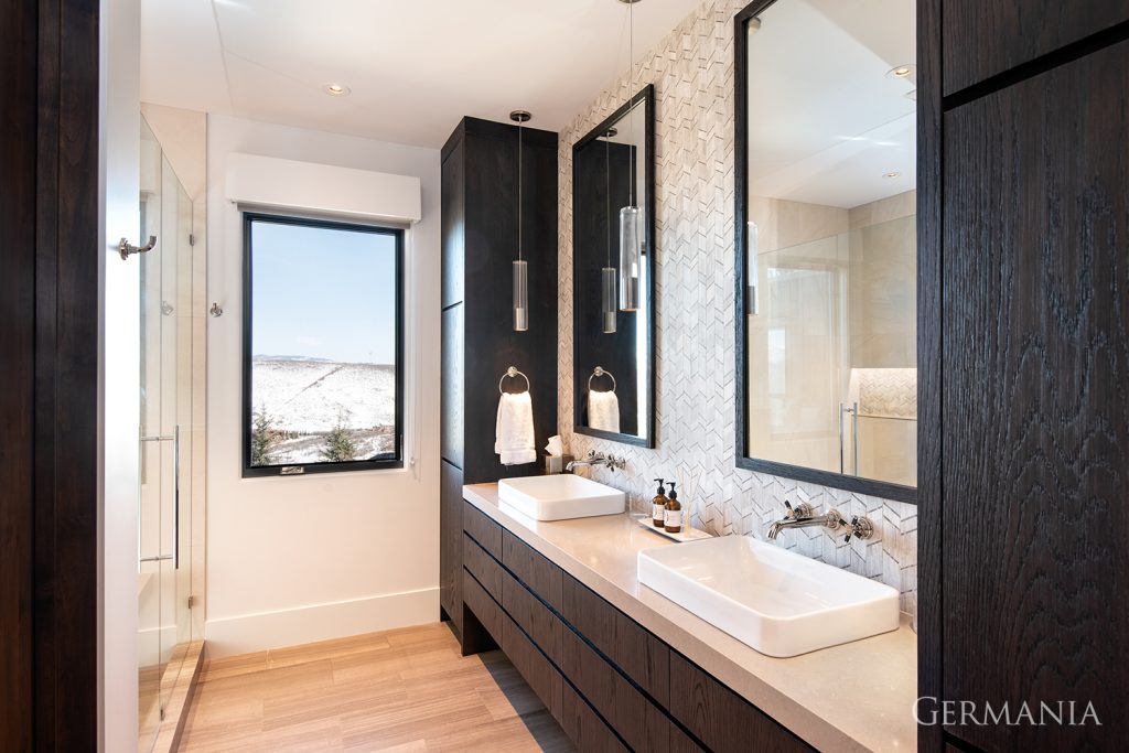 A home is not a home without a custom bathroom design by us! We are the custom home builders in Park City, Utah.