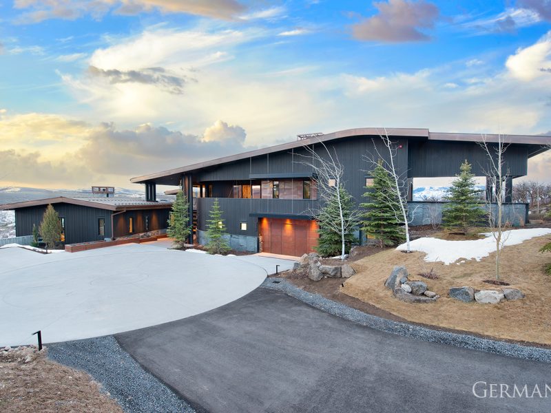 This new home is incredible! From stunning views inside and out. We can't wait for our clients make memories here.