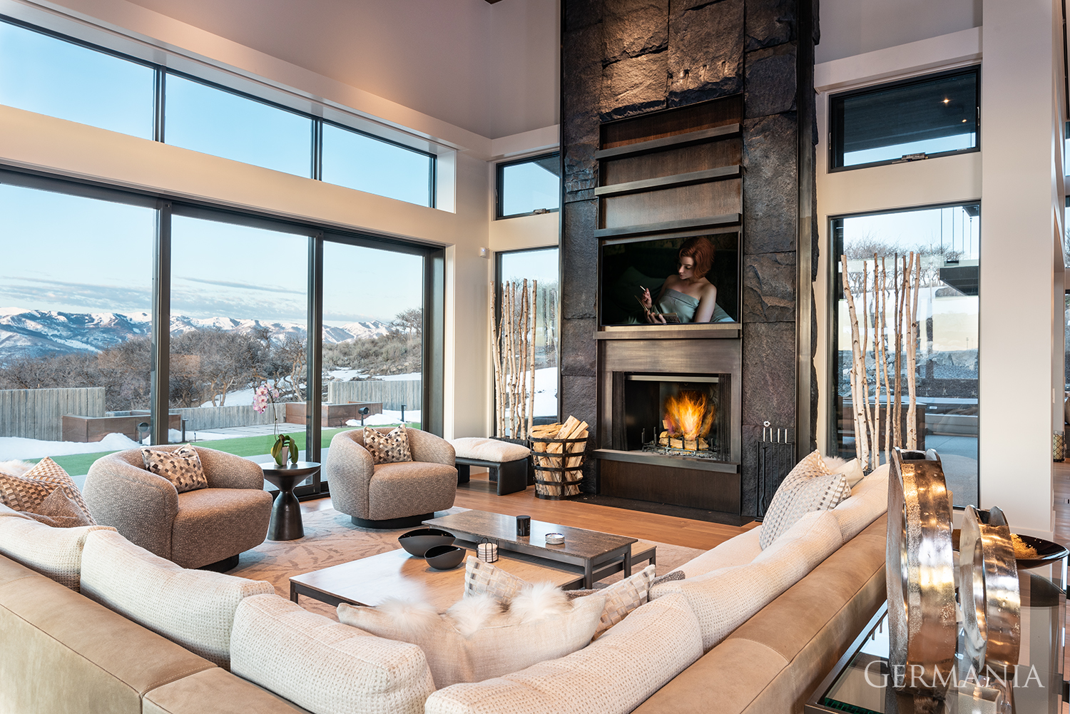 Discover the best living room ideas to decorate your custom luxury home. Floor plans, lighting, mantles, and fireplaces are some of the most popular features in luxurious homes. Take a look at real-life examples and see what’s trending today!